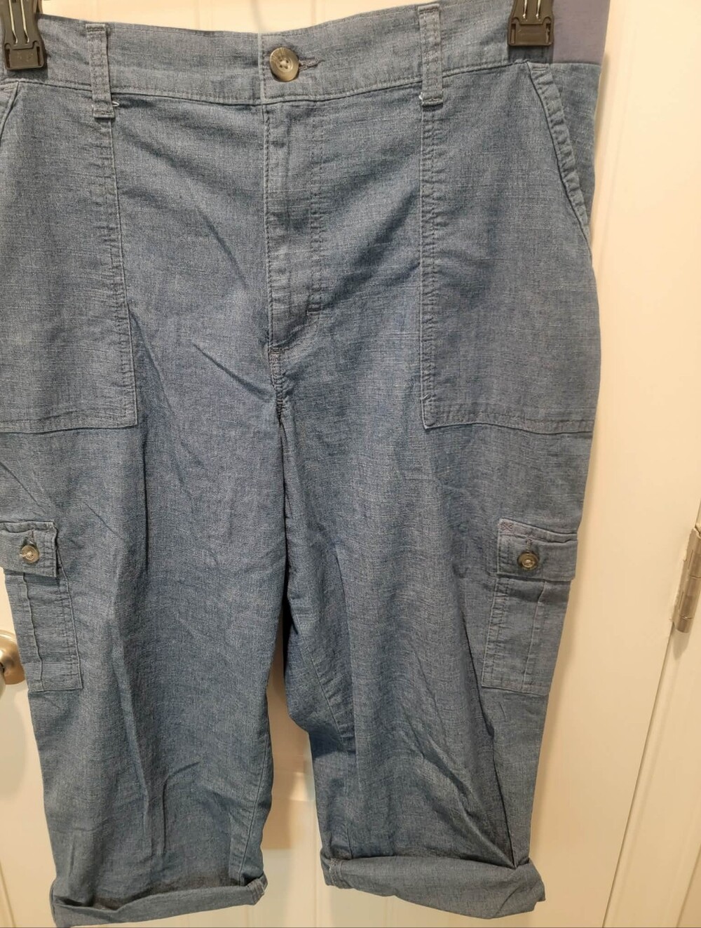 Lee Plus Size 18 Blue Chambray Stretch Waist Cargo Capris w/Patch Front Pockets